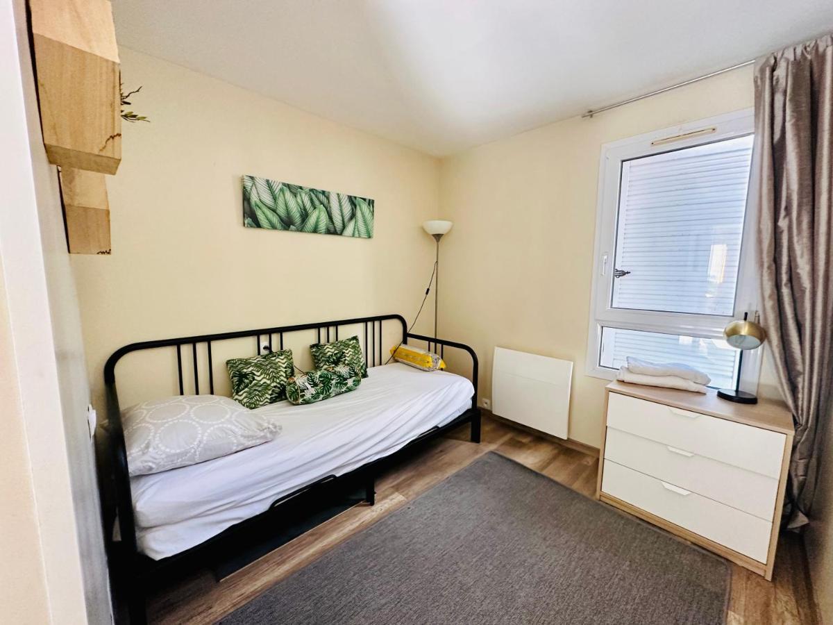 Appartement Eco 6 Personnes Magny-le-Hongre Kültér fotó