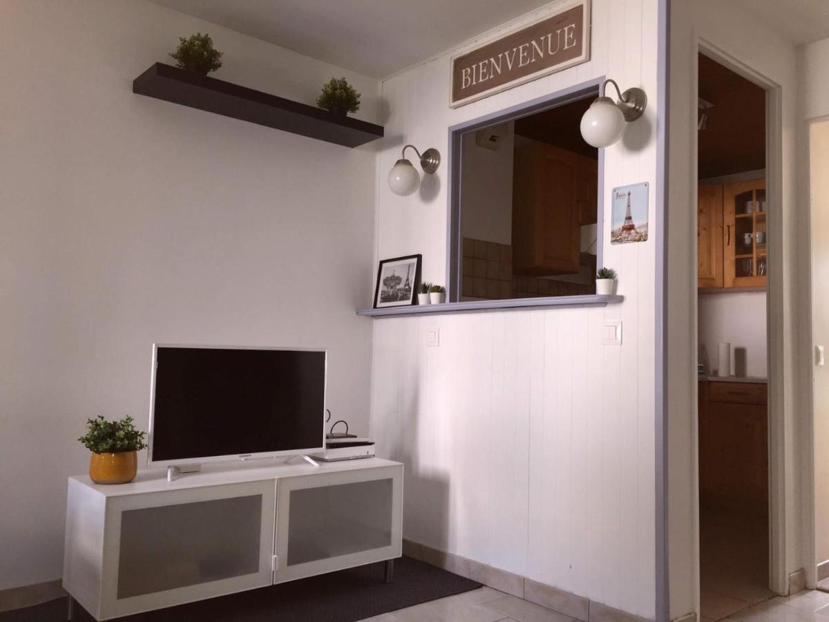 Appartement Eco 6 Personnes Magny-le-Hongre Kültér fotó