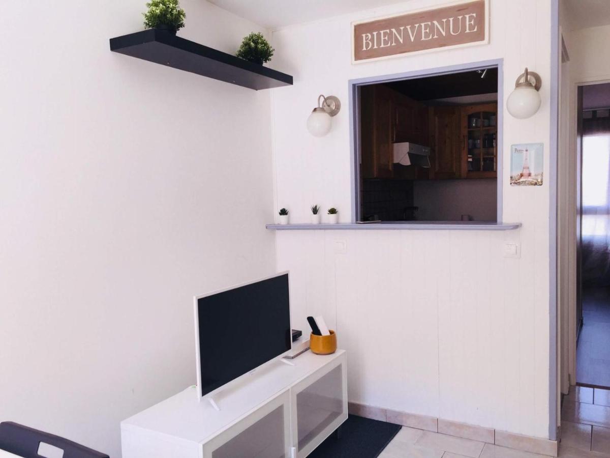 Appartement Eco 6 Personnes Magny-le-Hongre Kültér fotó